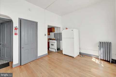 128 S GEORGE STREET, YORK, PA 17401