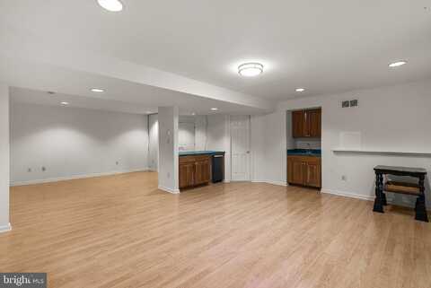 6 THORBURN COURT, GAITHERSBURG, MD 20878