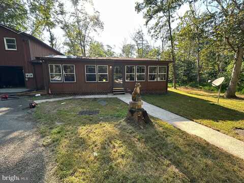 77 FERROUS LANE, HEDGESVILLE, WV 25427