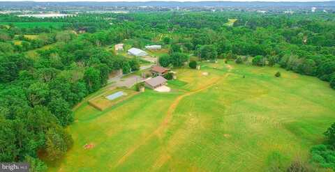 2071 BAUS ROAD, EAST GREENVILLE, PA 18041
