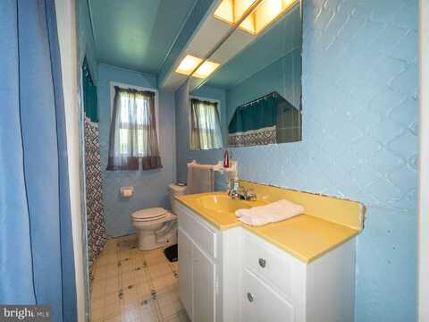 637 FORGEDALE ROAD, BARTO, PA 19504