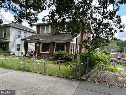4053 NE BENNING ROAD NE, WASHINGTON, DC 20019