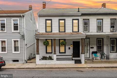 235 WEIDMAN STREET, LEBANON, PA 17046