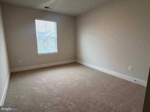 122 CHARING CROSS, STEPHENS CITY, VA 22655