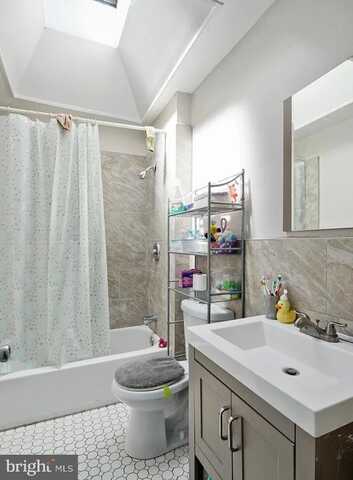 6911 CHELWYNDE AVENUE, PHILADELPHIA, PA 19142