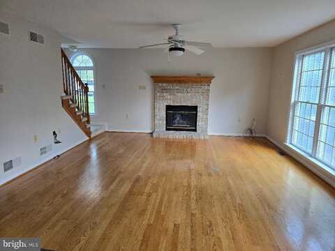 5021 INVERNESS DRIVE, MECHANICSBURG, PA 17050