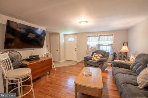 426 OLIVE STREET, WARMINSTER, PA 18974