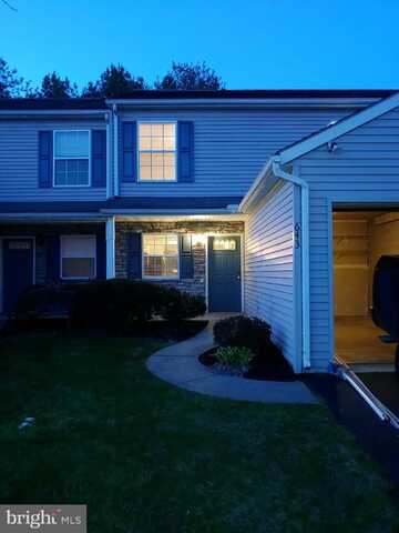 643 E FRONT STREET, LITITZ, PA 17543