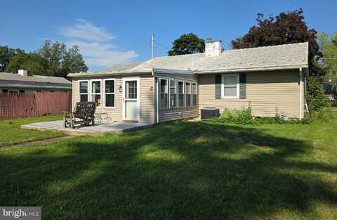 838 REBER STREET, SHOEMAKERSVILLE, PA 19555