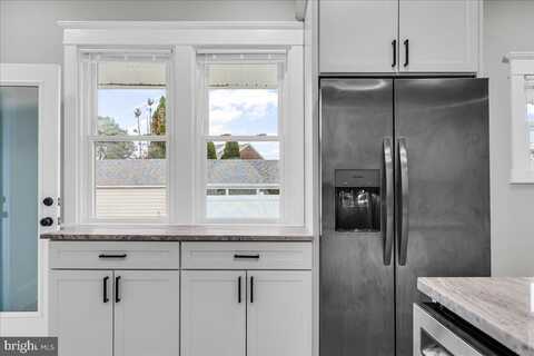 315 E CHRISTIAN STREET, WILMINGTON, DE 19804