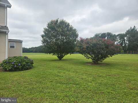 8806 GREENTOP ROAD, LINCOLN, DE 19960