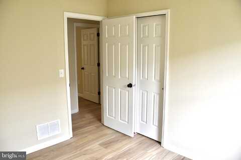 2002 ACORN DRIVE, LEBANON, PA 17042