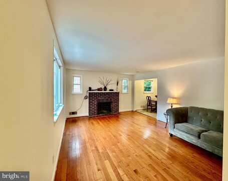 6503 MARLBORO PIKE, DISTRICT HEIGHTS, MD 20747