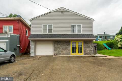 8 N CHURCH STREET, QUARRYVILLE, PA 17566