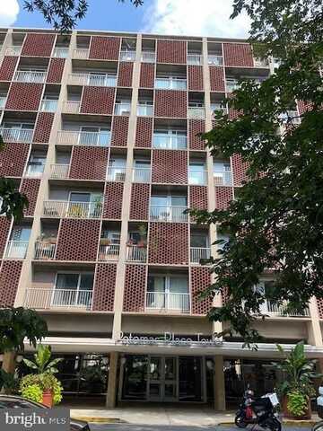 800 4TH STREET SW, WASHINGTON, DC 20024