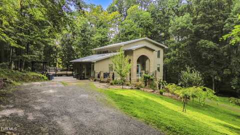 11980 Waterhouse Lane, Glade Spring, VA 24340