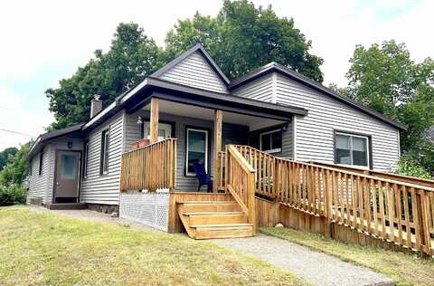 711 N First, Ishpeming, MI 49849