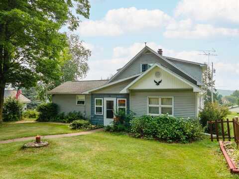 205 Fourth, Alpha, MI 49902