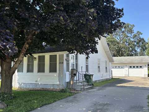 1318 Knoll Avenue, Waterloo, IA 50701