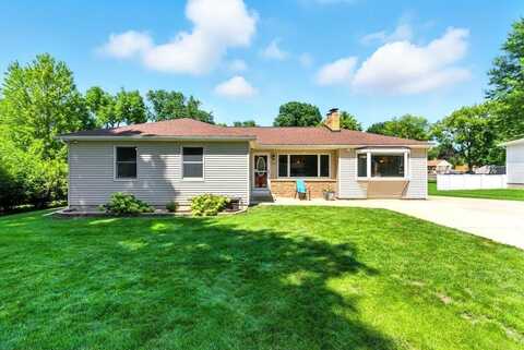 2324 Loma Street, Cedar Falls, IA 50613
