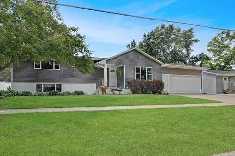 409 N Johnson Street, Parkersburg, IA 50665