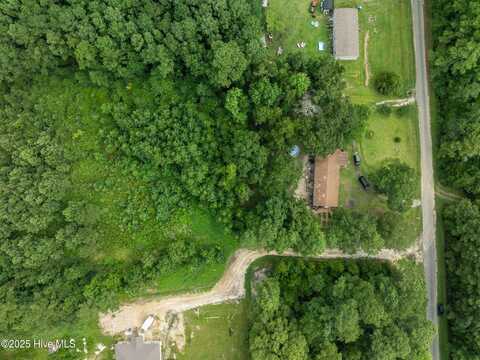 3381 Memory Lane S, Burgaw, NC 28425