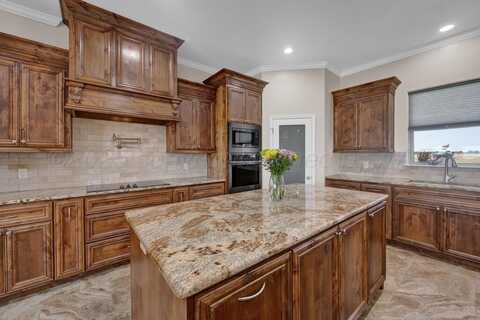 10855 Travis Lane, Dumas, TX 79029