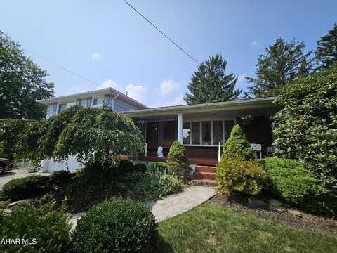 2 Orchard View Drive, Hollidaysburg, PA 16648