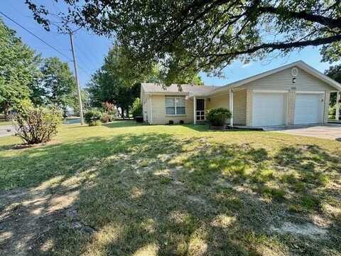 1300 W Rolling Oaks DR Unit #A, Rogers, AR 72756
