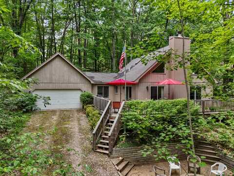8857 High Road, Roscommon, MI 48653