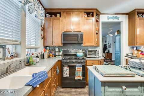 2607 E PHELPS Road, Phoenix, AZ 85032