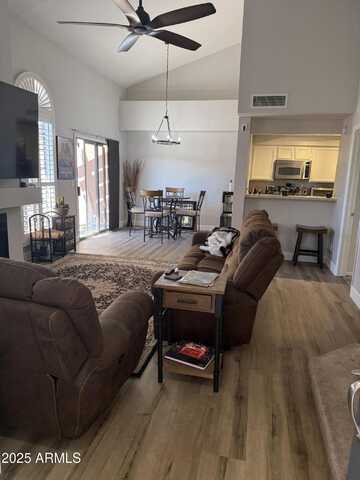5640 E BELL Road, Scottsdale, AZ 85254