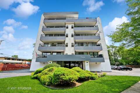7131 N. Caldwell Avenue, Chicago, IL 60646
