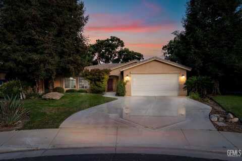 9705 Bossa Nova Court, Bakersfield, CA 93312