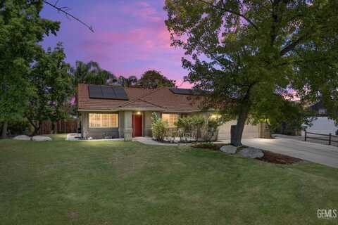 718 Requa Court, Bakersfield, CA 93306