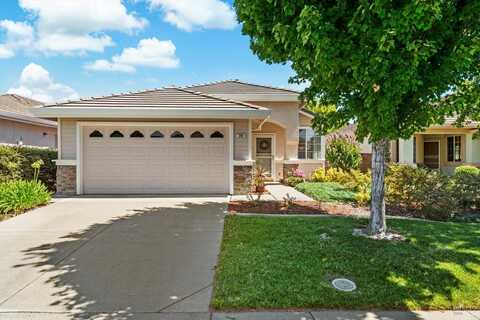 348 Trellis Lane, Vacaville, CA 95687