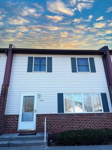 709 Chert Lane, BECKLEY, WV 25801