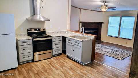 1614 2nd Street, Panama City, FL 32409