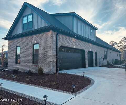 8631 Safflower Way NE, Leland, NC 28451