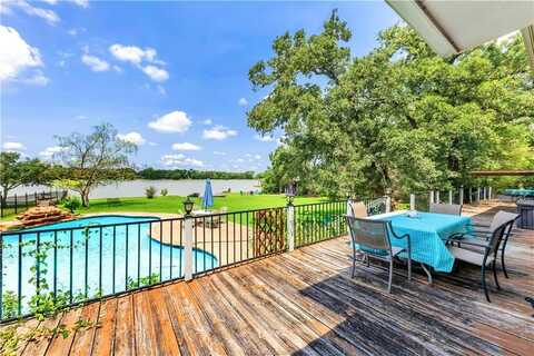 2810 Cloisters Drive, College Station, TX 77845