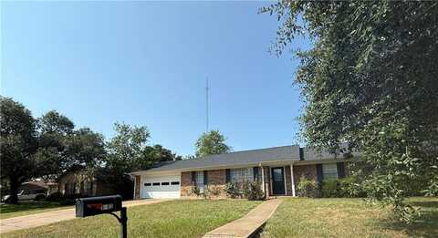 3702 Tanglewood Drive, Bryan, TX 77802
