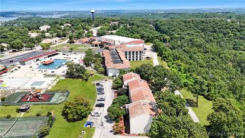 24 E. Casa Del Rio Drive, Lake Ozark, MO 65049