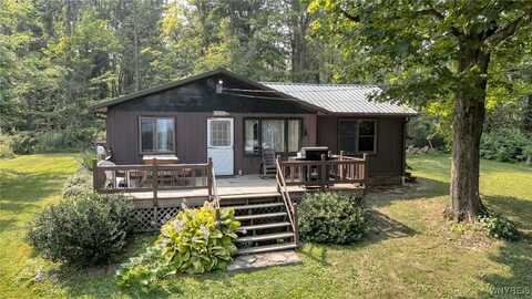 1834 Comet Road, Attica, NY 14569