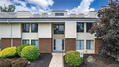 7 Southcreek Court, Amherst, NY 14051