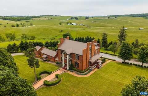 325B FACTORY OUTLET DR, MAX MEADOWS, VA 24360