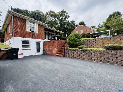1608 GIBSON CT, STAUNTON, VA 24401