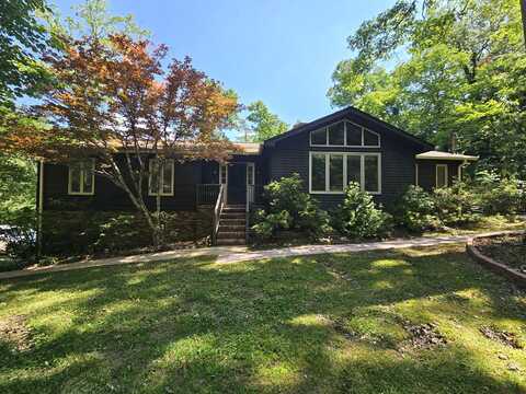 601 Dunsinane Road, Signal Mountain, TN 37377