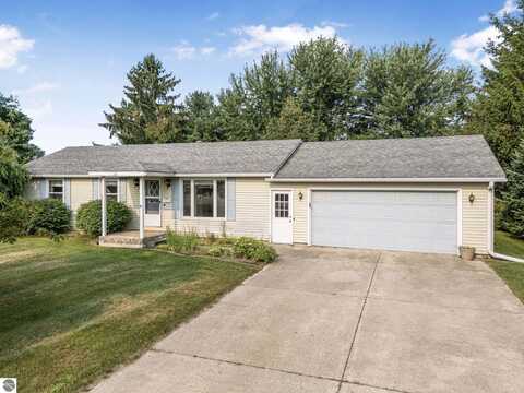 121 BARBARA STREET, CADILLAC, MI 49601