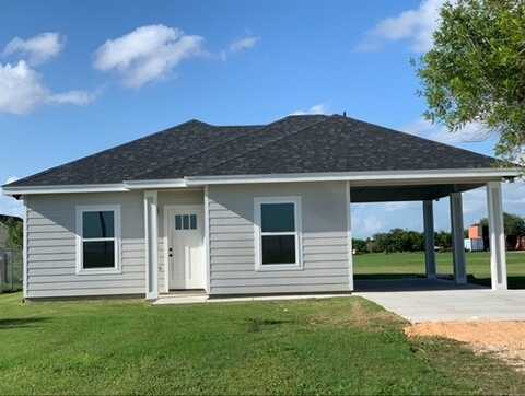 592 W Garrett Street, Driscoll, TX 78351