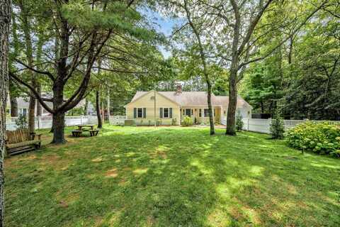 175 Old Post Road, Centerville, MA 02632
